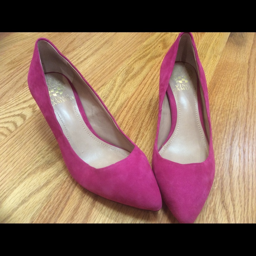 Vince Camuto pink suede 2” pumps